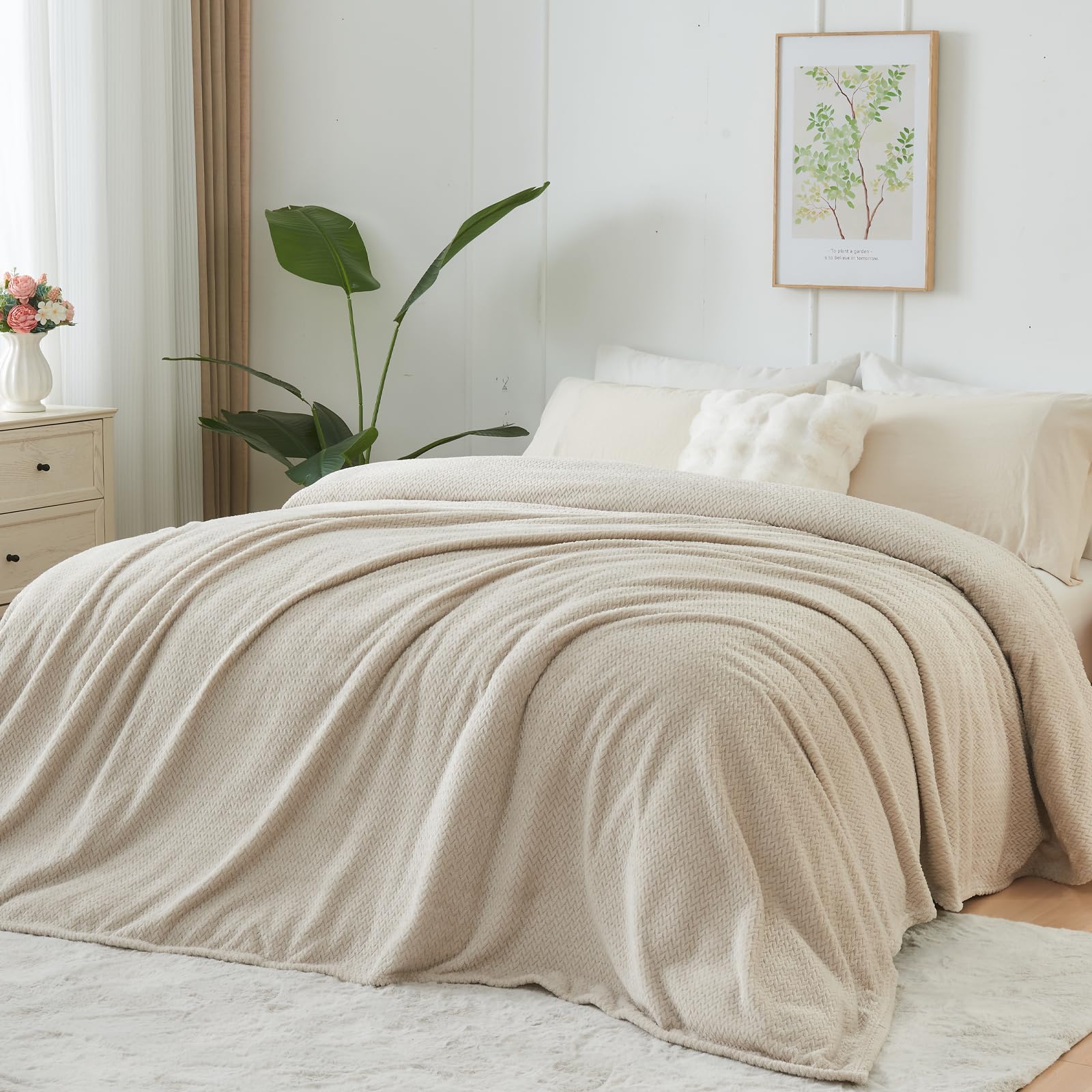 Amazon.com: NEWCOSPLAY Super Soft Queen Blanket Linen Premium